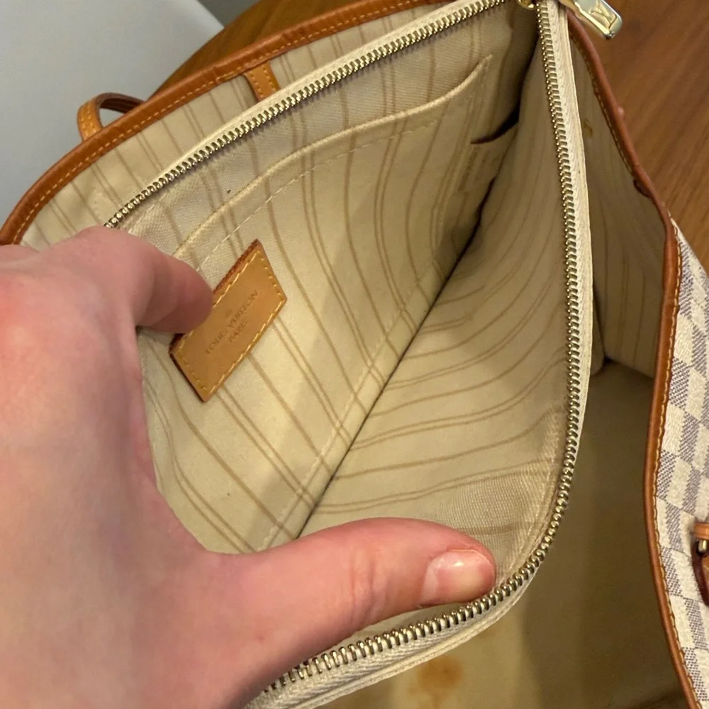 Authentic Louis Vuitton Neverfull GM, Damier Azur - Picture 5 of 8